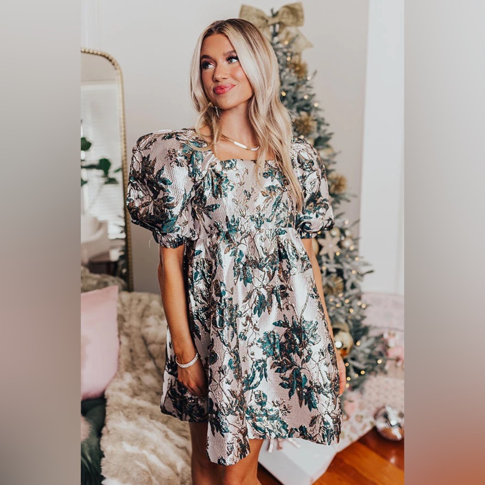 Umgee Metallic Jacquard metallic Floral Dress w/side zip NWT L *small flaw